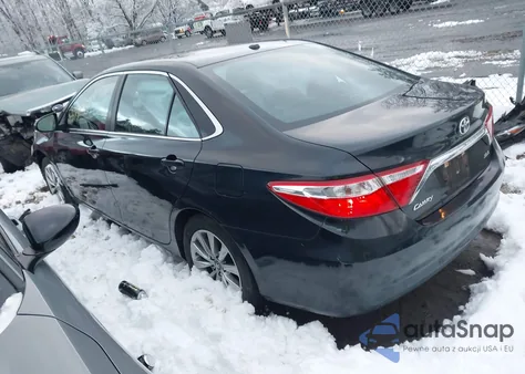 2017 Toyota Camry Xle z USA, uszkodzony, nr VIN 4T1BF1FK2HU448567